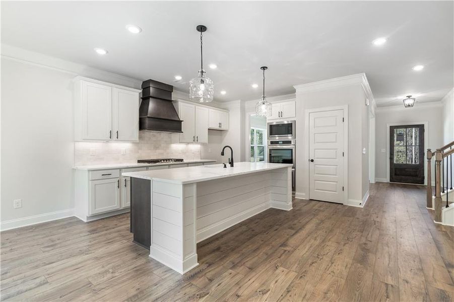 Furnished interior view inside a new home in Red Oak Ridge, Loganville (Image 11). Furnished interior view inside a new home in Red Oak Ridge, Loganville (Image 11).
