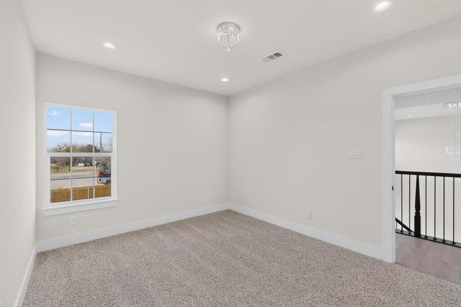 Spacious, unfurnished interior of a new home in , Kaufman (Image 25).