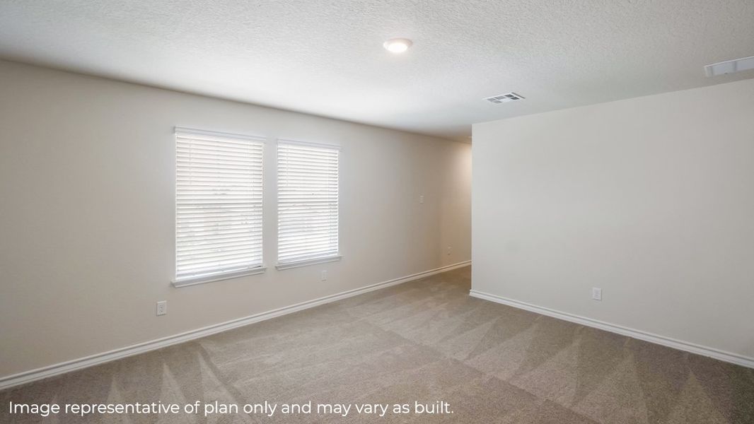 Spacious, unfurnished interior of a new home in Brookstone Creek, San Antonio (Image 17).