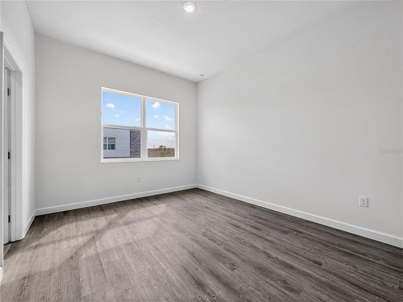 Spacious, unfurnished interior of a new home in , Davenport (Image 20).