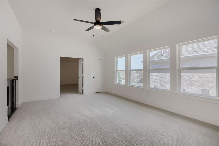 Spacious, unfurnished interior of a new home in Star Trail, Prosper (Image 16). Spacious, unfurnished interior of a new home in Star Trail, Prosper (Image 16).