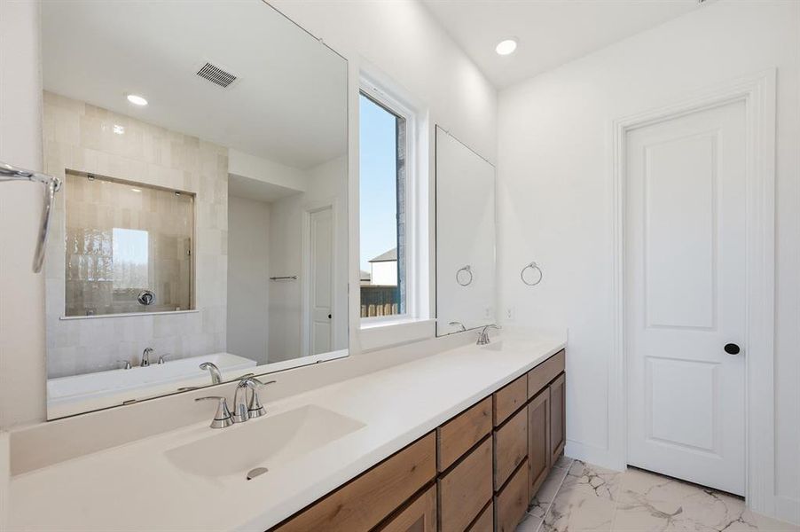 Furnished interior view inside a new home in Sonoma Verde, McLendon-Chisholm (Image 8).