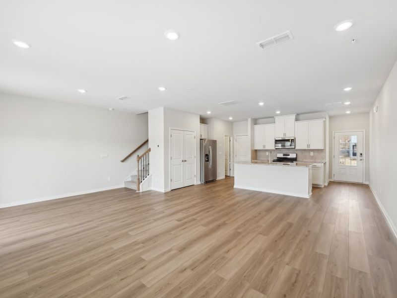 Spacious, unfurnished interior of a new home in Brooks Lake, Loganville (Image 14).