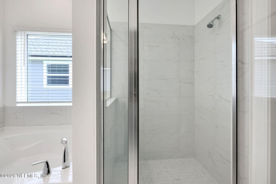 Close-up of interior finishes inside a home in Jennings Farm, Middleburg (Image 17).