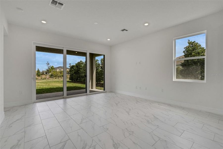 Spacious, unfurnished interior of a new home in Turnleaf, Punta Gorda (Image 31). Spacious, unfurnished interior of a new home in Turnleaf, Punta Gorda (Image 31).