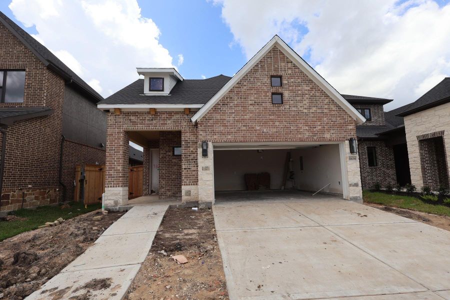 Welcome to The Flatonia by David Weekley Homes. **HOME ESTIMATED TO BE COMPLETE JUNE 2026** Welcome to The Flatonia by David Weekley Homes. **HOME ESTIMATED TO BE COMPLETE JUNE 2026**