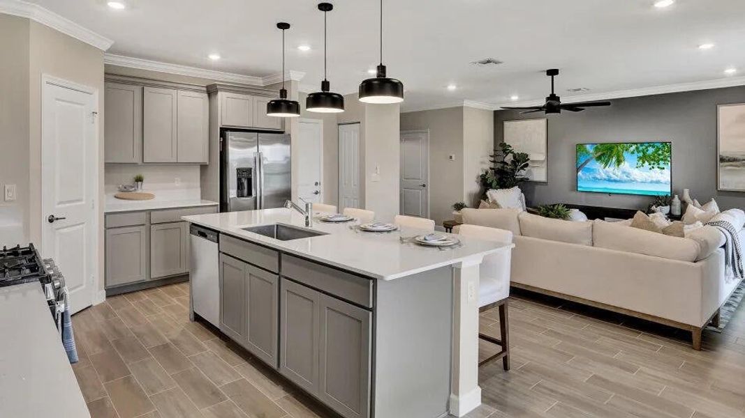 Prices, dimensions and features may vary and are subject to change. Photos are for illustrative purposes only.