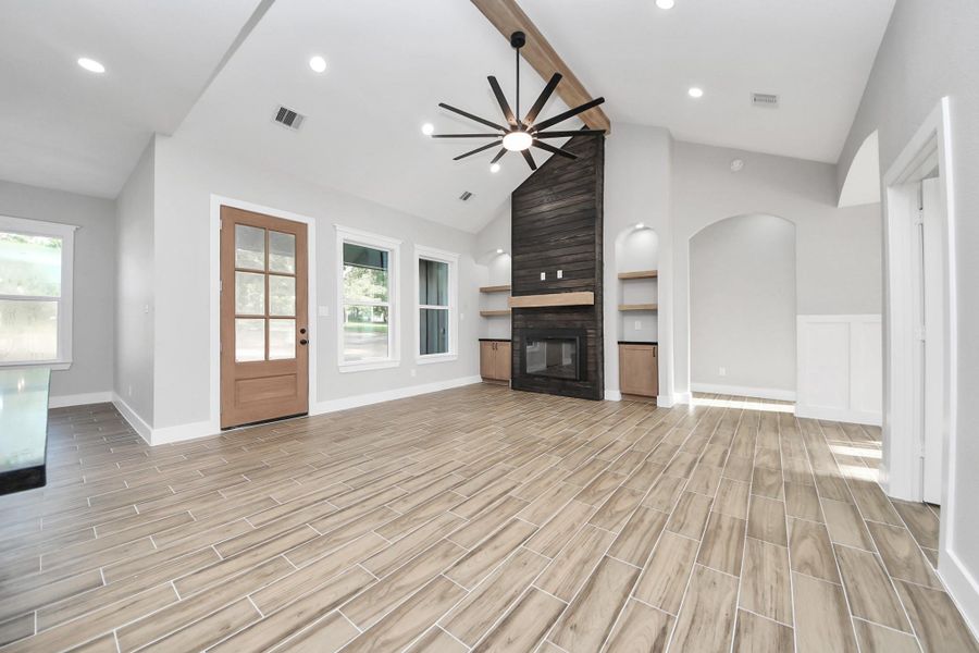 Spacious, unfurnished interior of a new home in , Plantersville (Image 23). Spacious, unfurnished interior of a new home in , Plantersville (Image 23).