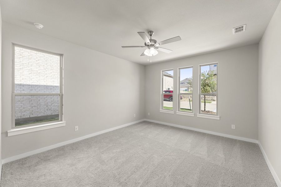 Spacious, unfurnished interior of a new home in Hillside Village 40s, Celina (Image 17).