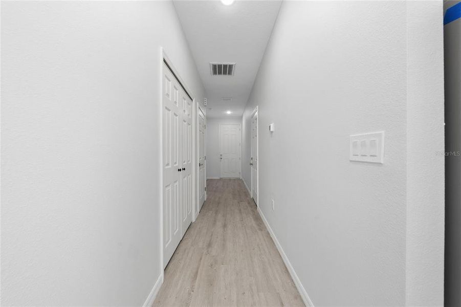 Spacious, unfurnished interior of a new home in , Eustis (Image 21).
