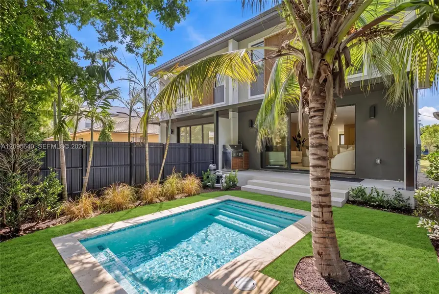 Exterior details and patio area of a home in , Miami (Image 23).