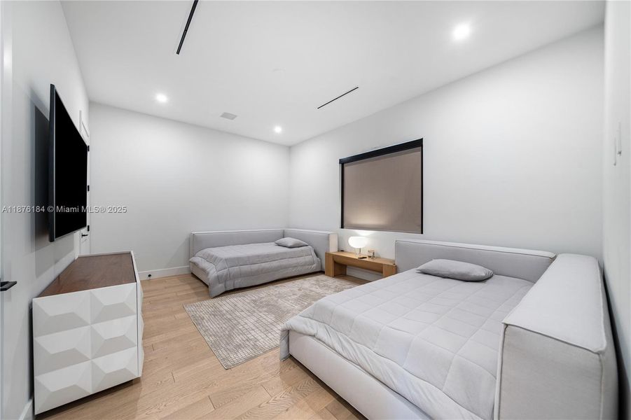 Furnished interior view inside a new home in , Pinecrest (Image 39). Furnished interior view inside a new home in , Pinecrest (Image 39).