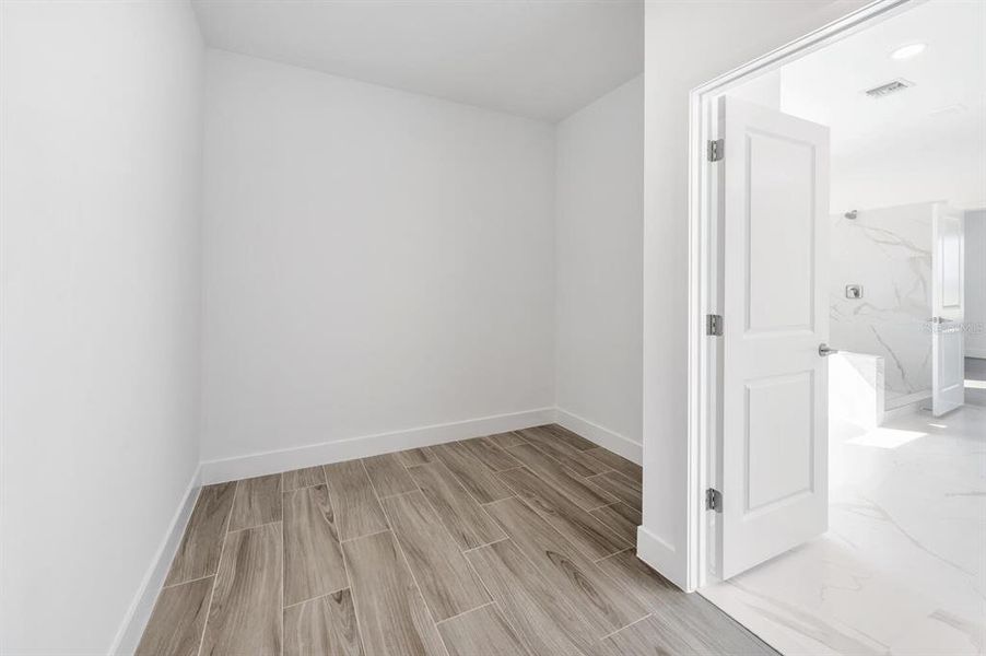 Spacious, unfurnished interior of a new home in , Punta Gorda (Image 14). Spacious, unfurnished interior of a new home in , Punta Gorda (Image 14).