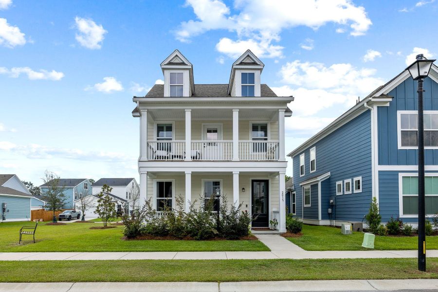 Front exterior of a new home in Twin Lakes, Johns Island, SC, highlighting curb appeal (Image 21).