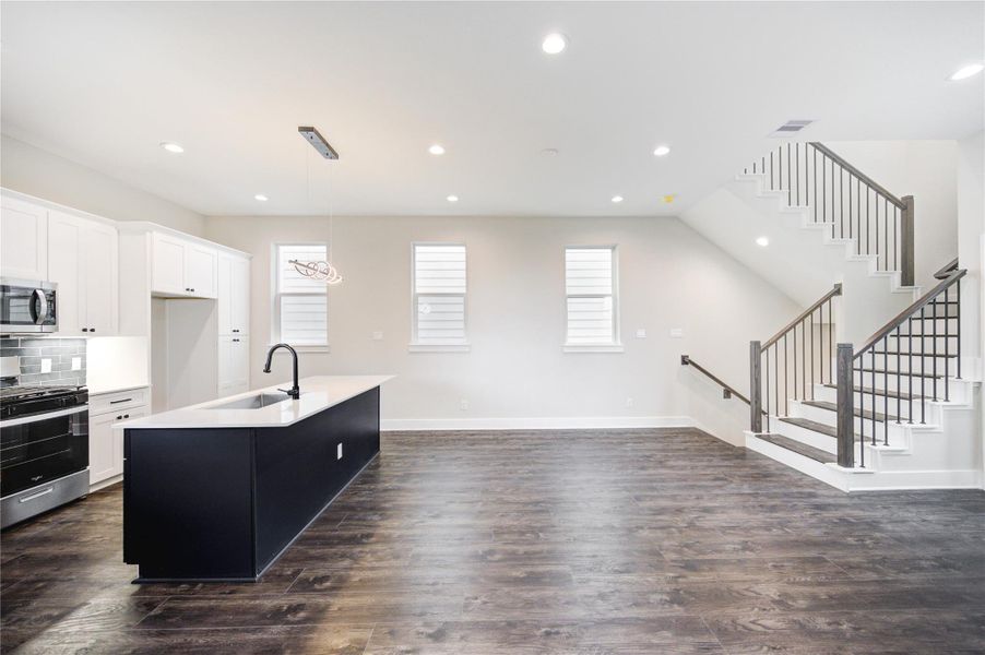 Open Kitchen Dining Area Open Kitchen Dining Area
