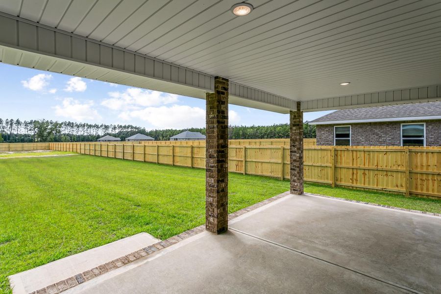Representative exterior details of a home built from the The Liberty by Herbst Homes in Clear Water Landing, Milton (Image 39).