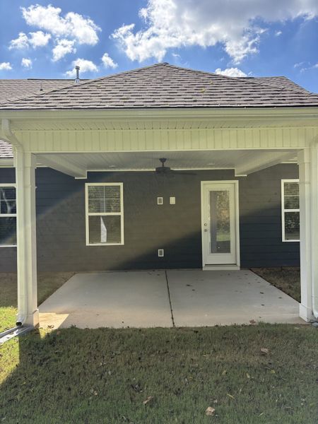 Exterior details and patio area of a home in Salem Landing, Rockvale (Image 1).