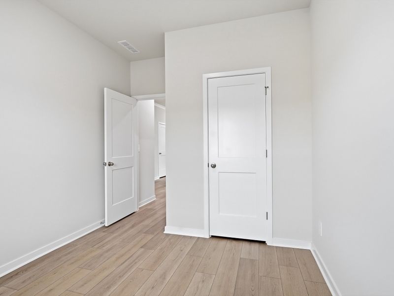 Spacious, unfurnished interior of a new home in Avalon Place - Signature Series, Durham (Image 16). Spacious, unfurnished interior of a new home in Avalon Place - Signature Series, Durham (Image 16).
