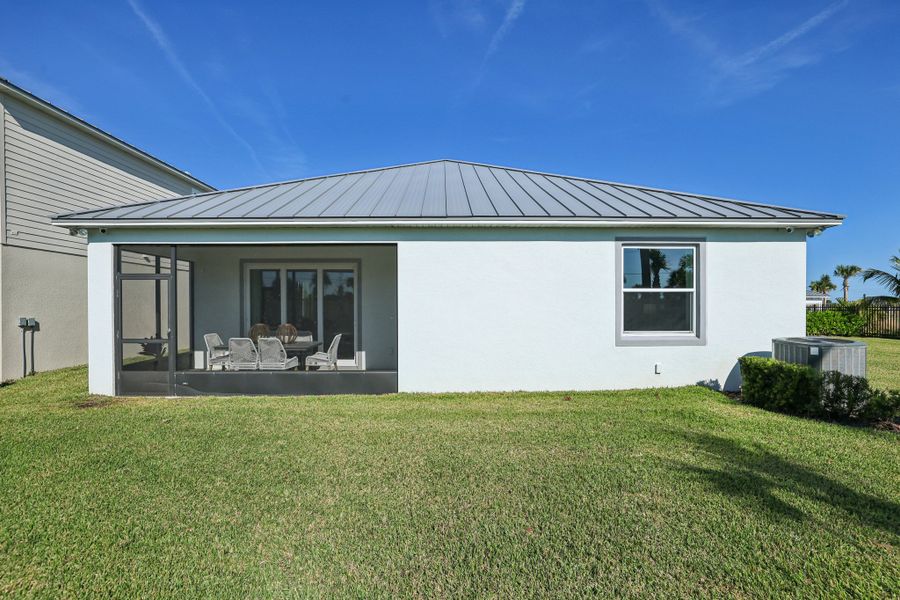 Representative exterior details of a home built from the Atlantis by Maronda Homes in The Vue, Satellite Beach (Image 21).