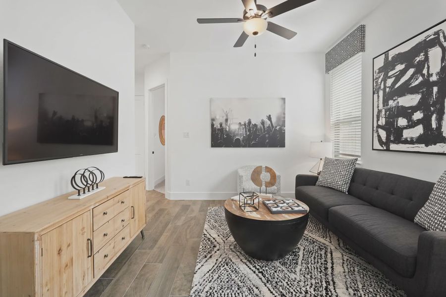 Representative furnished interior of a home built from the Oxford by Chesmar Homes in Attwater 55s, Waller (Image 13).