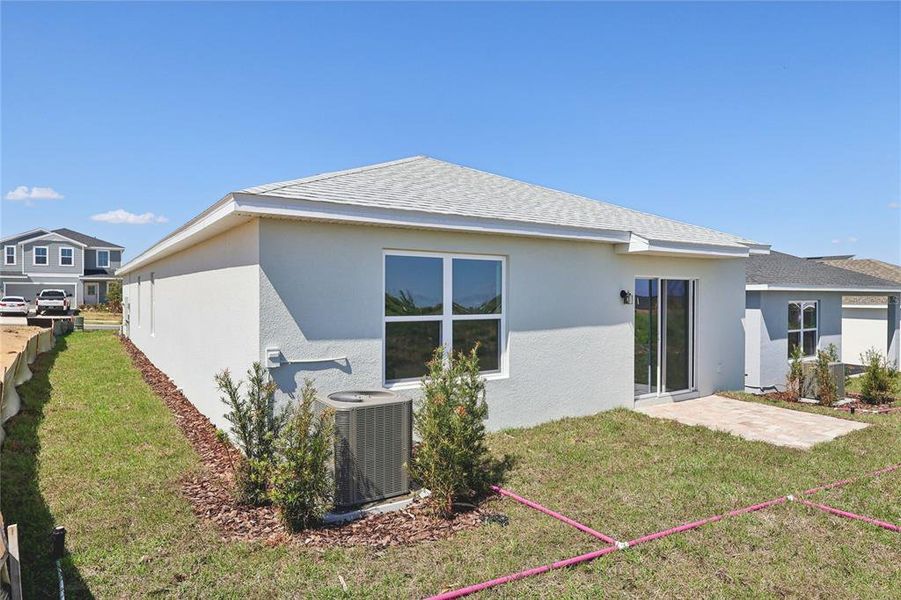 Exterior details and patio area of a home in Hamilton Bluff, Haines City (Image 24).