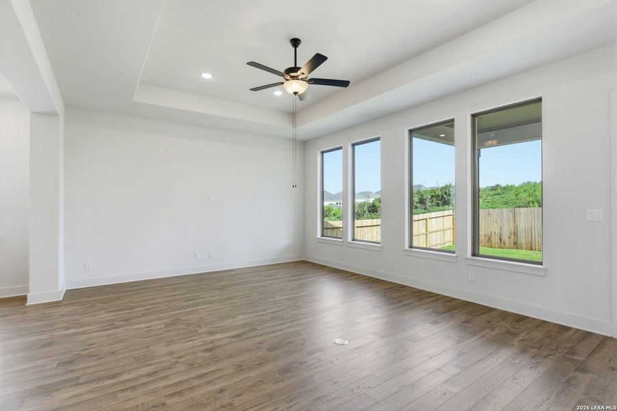 Spacious, unfurnished interior of a new home in Ladera - 50s, San Antonio (Image 37). Spacious, unfurnished interior of a new home in Ladera - 50s, San Antonio (Image 37).