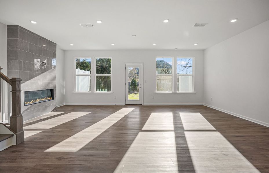 Spacious, unfurnished interior of a new home in Galloway Towns, Charlotte (Image 24). Spacious, unfurnished interior of a new home in Galloway Towns, Charlotte (Image 24).