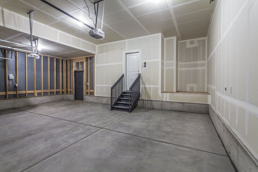 Spacious, unfurnished interior of a new home in Prairie Song, Windsor (Image 39).