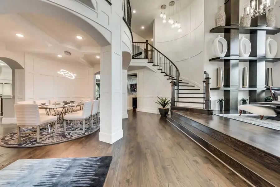 Representative furnished interior of a home built from the Grand Avery II by Grand Homes in Park Place, Prosper (Image 6). Representative furnished interior of a home built from the Grand Avery II by Grand Homes in Park Place, Prosper (Image 6).