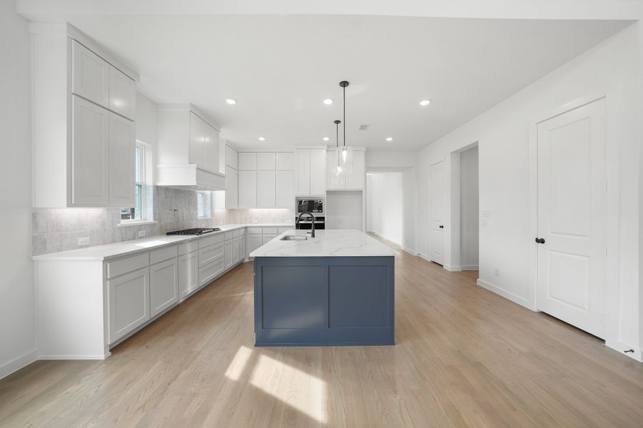 Furnished interior view inside a new home in Inspiration - Paradise Village, Lucas (Image 9).