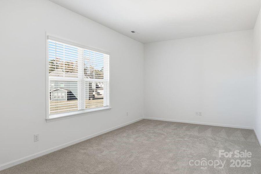 154 Nicholson Lane ~ Ready Now!