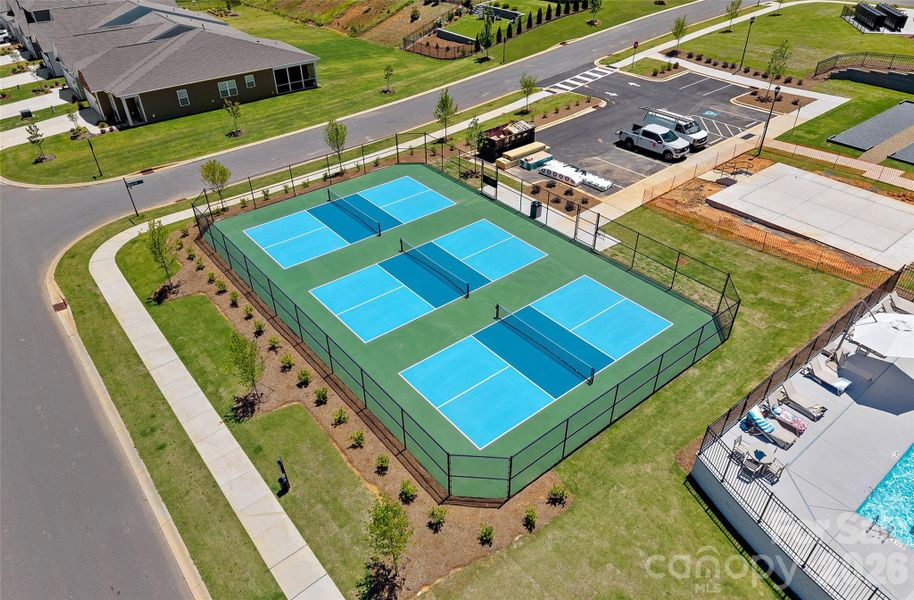 Community amenities in Elizabeth, Fort Mill (Image 27).
