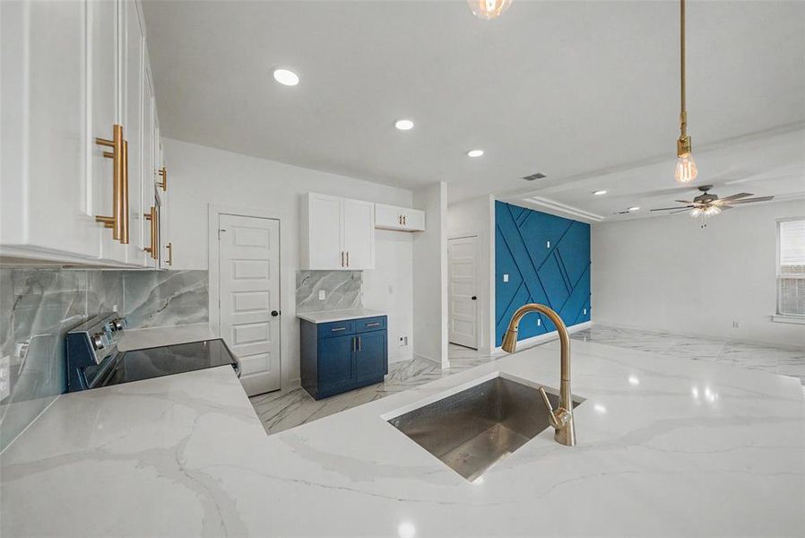 Furnished interior view inside a new home in , Fort Worth (Image 12).