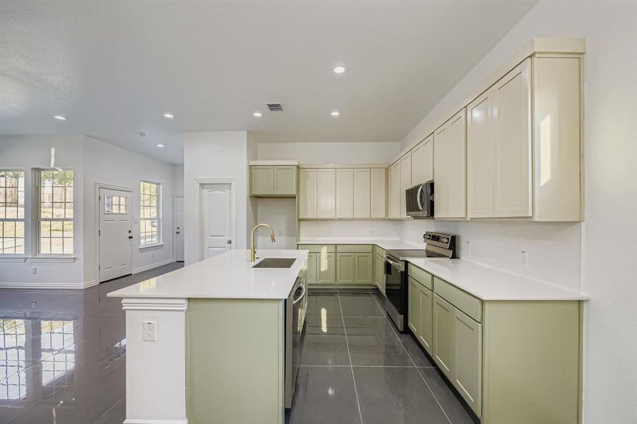 Furnished interior view inside a new home in , Grand Prairie (Image 9).