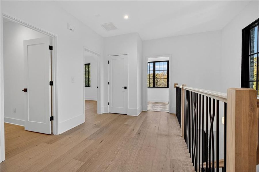 Spacious, unfurnished interior of a new home in , Atlanta (Image 25).