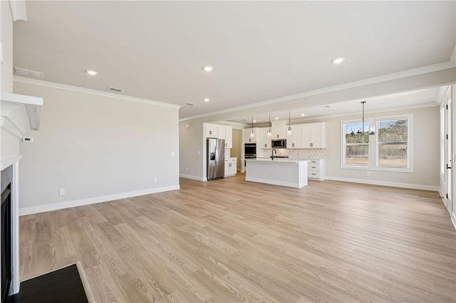Spacious, unfurnished interior of a new home in River Pointe, Monroe (Image 36).