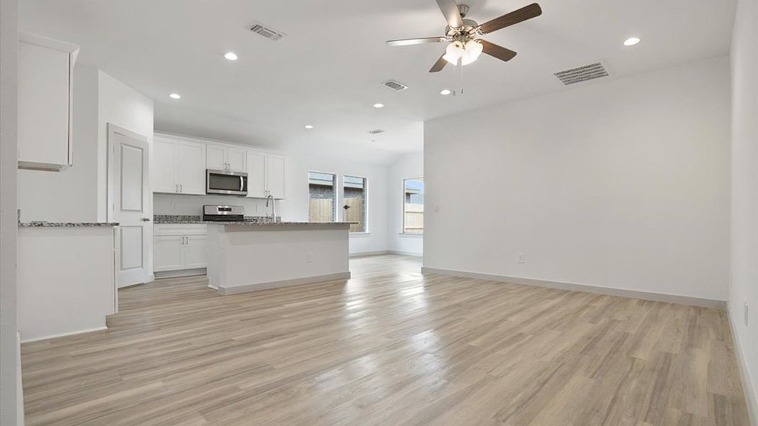 Representative unfurnished interior of a home built from the The Baxter by D.R. Horton in Terra Vista, Lubbock (Image 11). Representative unfurnished interior of a home built from the The Baxter by D.R. Horton in Terra Vista, Lubbock (Image 11).