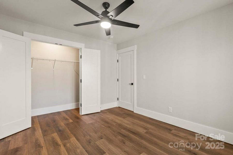 Spacious, unfurnished interior of a new home in , Lincolnton (Image 37).