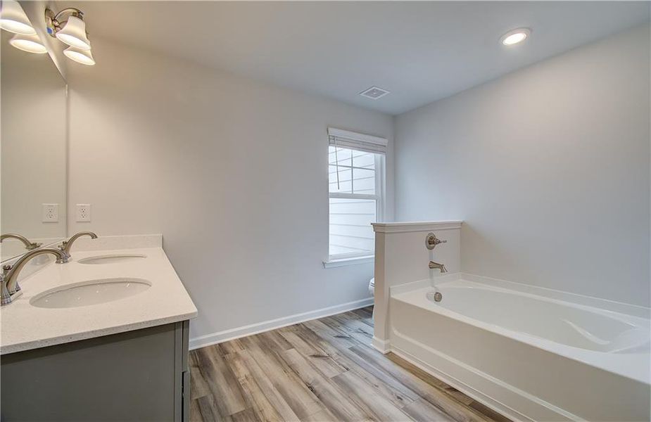 Image 26 of a home in Diamante.