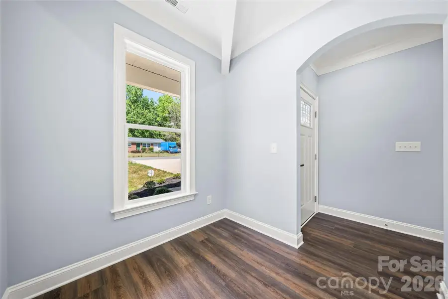 Spacious, unfurnished interior of a new home in , Charlotte (Image 32).