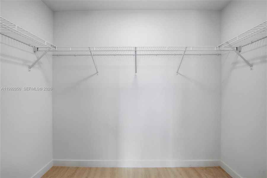 Spacious, unfurnished interior of a new home in , Miami (Image 36).
