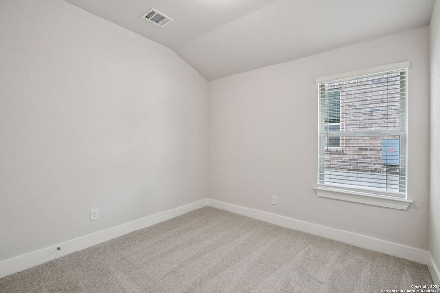 Spacious, unfurnished interior of a new home in Comanche Ridge, San Antonio (Image 13). Spacious, unfurnished interior of a new home in Comanche Ridge, San Antonio (Image 13).
