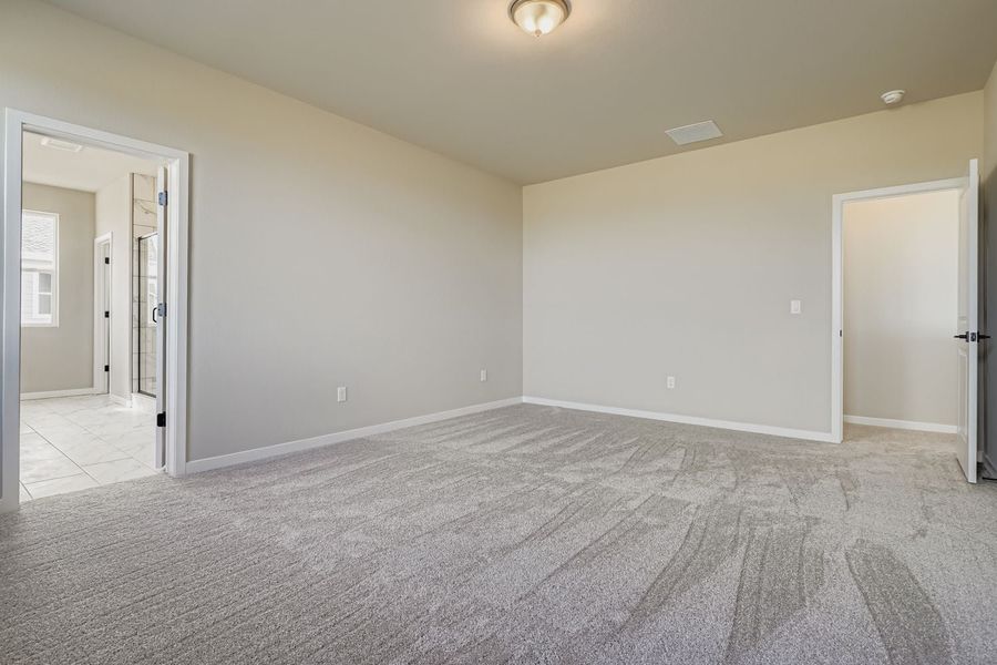 4br New Home in Berthoud, CO.  - Slide 17