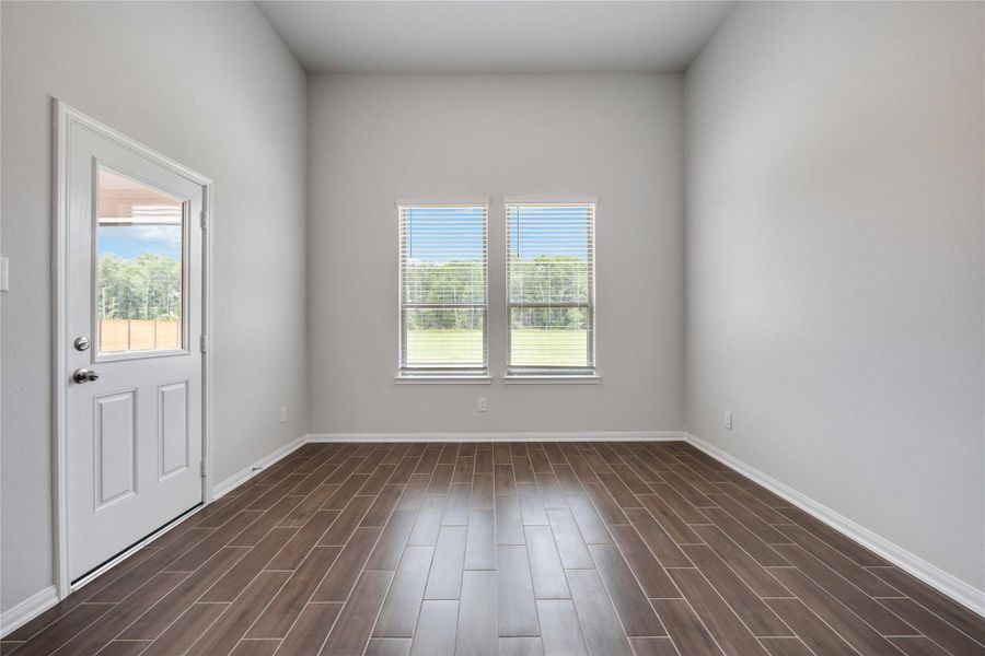 Spacious, unfurnished interior of a new home in Barton Place, Cleveland (Image 33).