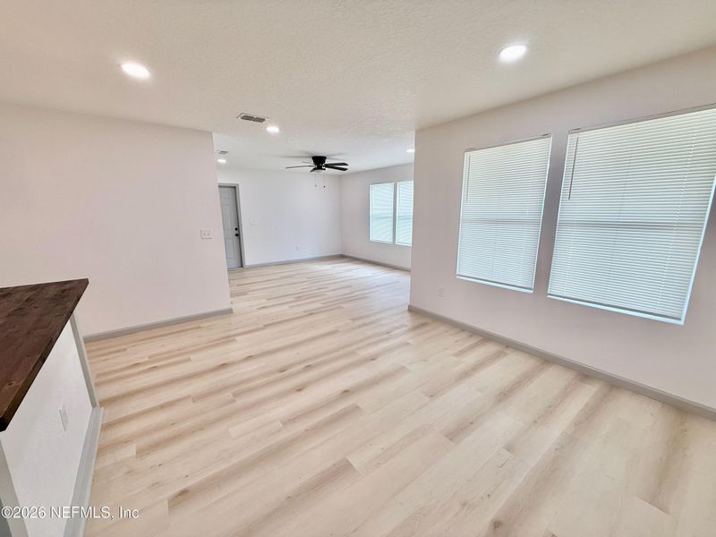 Spacious, unfurnished interior of a new home in , Jacksonville (Image 16).