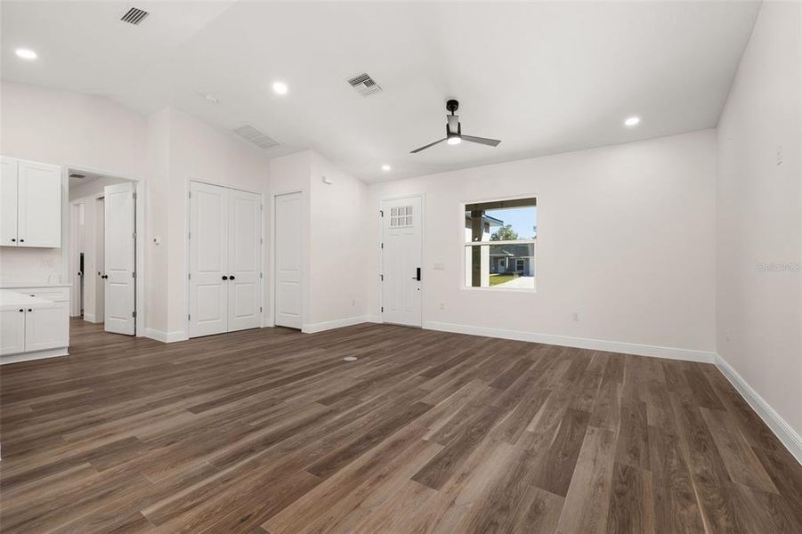 Spacious, unfurnished interior of a new home in , Avon Park (Image 25). Spacious, unfurnished interior of a new home in , Avon Park (Image 25).