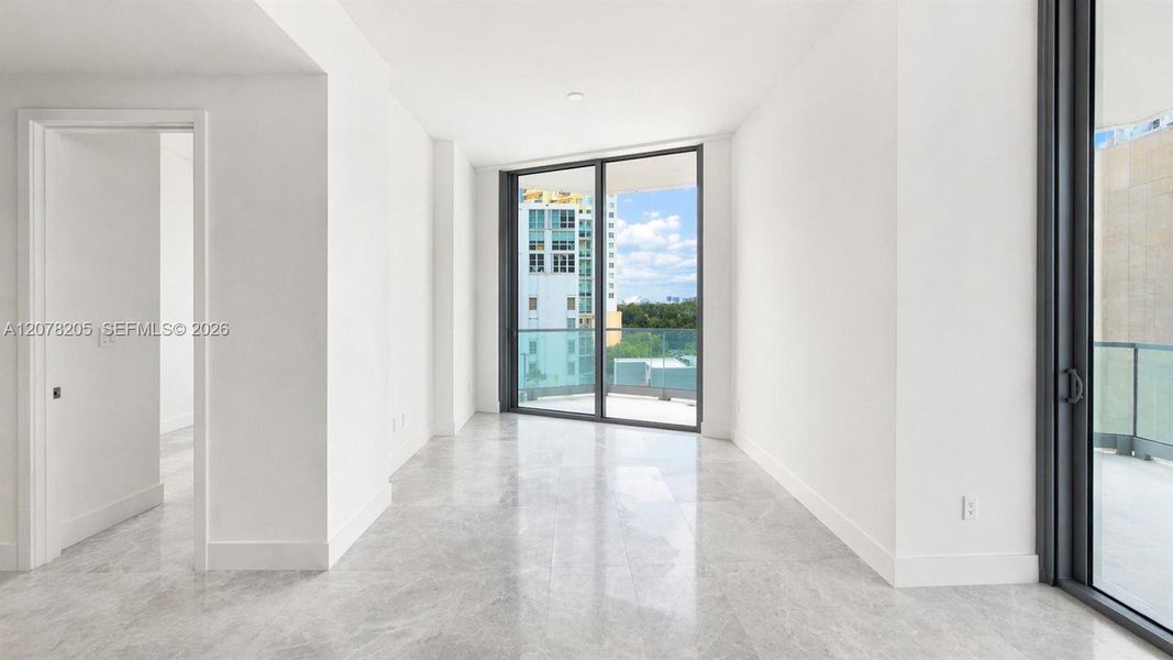 Spacious, unfurnished interior of a new home in , Miami (Image 10).