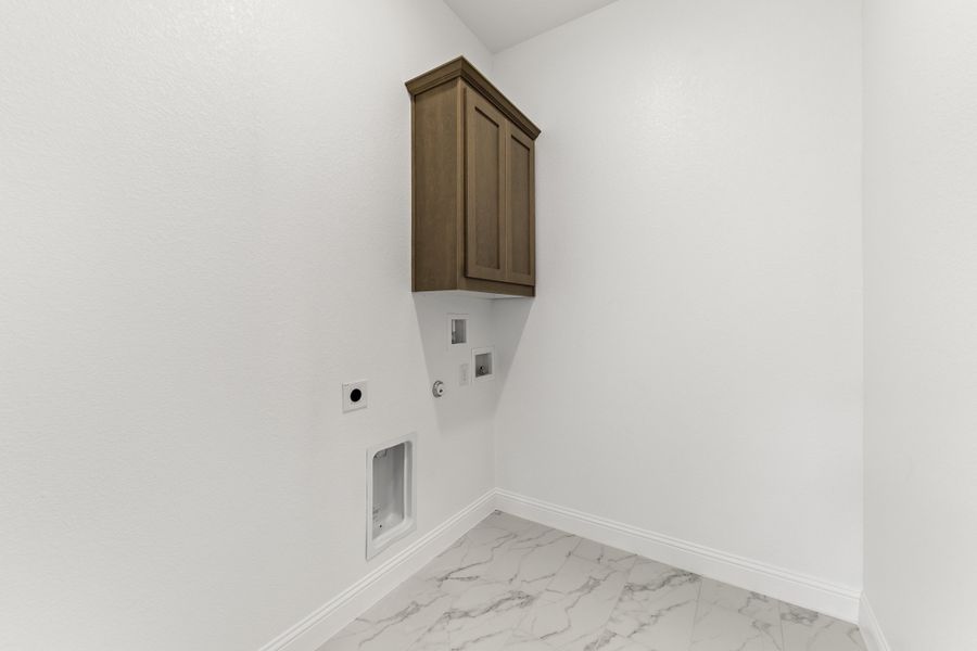 Representative unfurnished interior of a home built from the Brookstone I by Sandlin Homes in Timberbrook, Justin (Image 24).