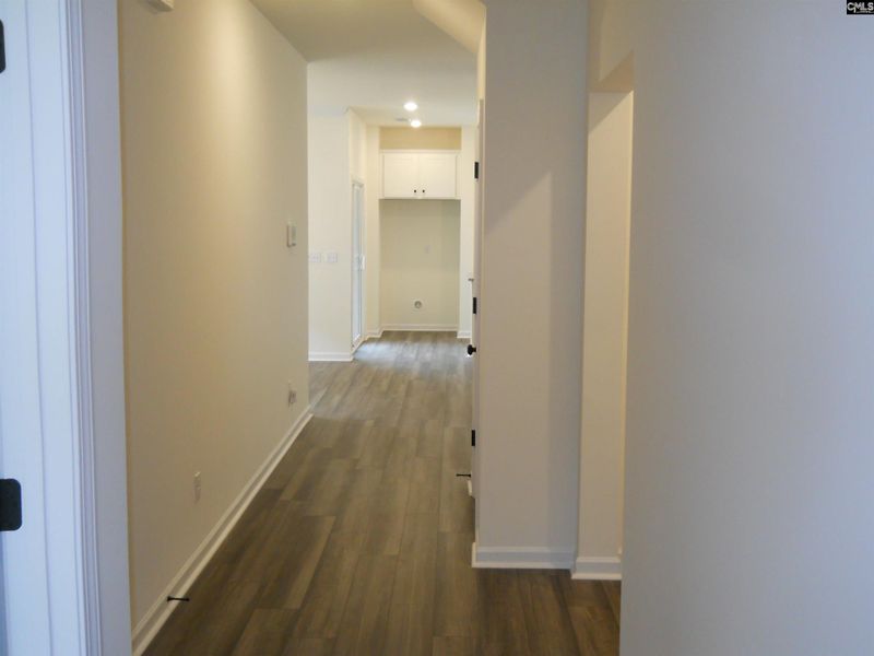 Spacious, unfurnished interior of a new home in Bickley Station, Irmo (Image 12).