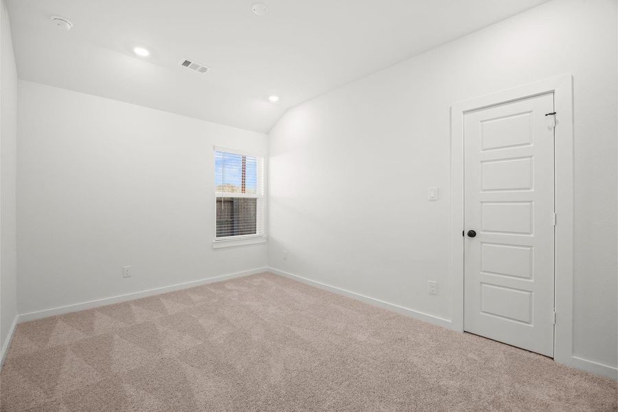 Spacious, unfurnished interior of a new home in Foxtail Palms, Manvel (Image 15). Spacious, unfurnished interior of a new home in Foxtail Palms, Manvel (Image 15).
